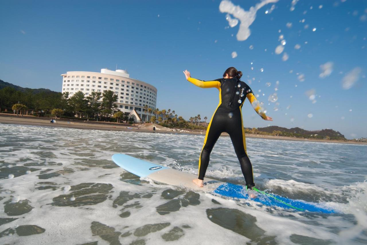 Ana Holiday Inn Resort Miyazaki By Ihg Exterior photo